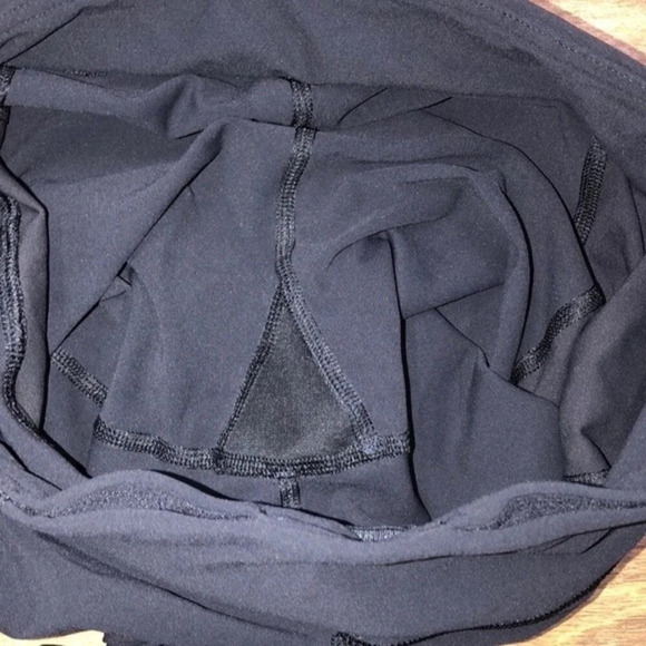 Lululemon size 6 fitness legging - Picture 15 of 16